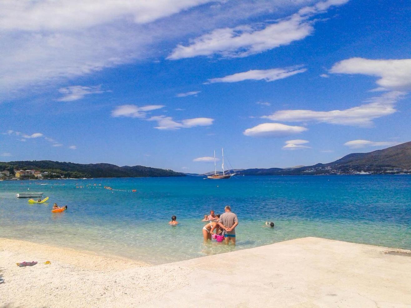 Apartment Bareta Trogir Bagian luar foto